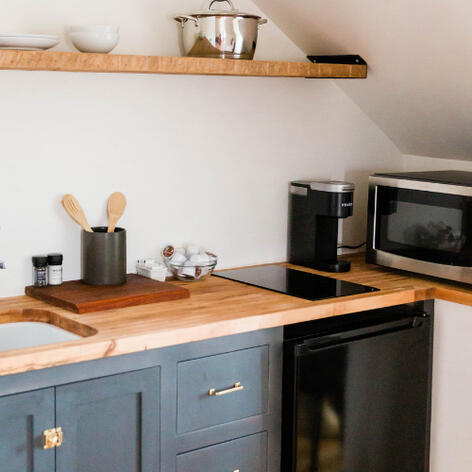 breakroom kitchenette breakroom kitchenette